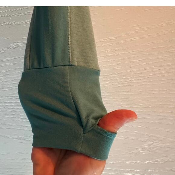 Brooks -Womens Run Happy Size L Stretchy Long Sleeve Turtleneck Thumbholes Green - Picture 5 of 7